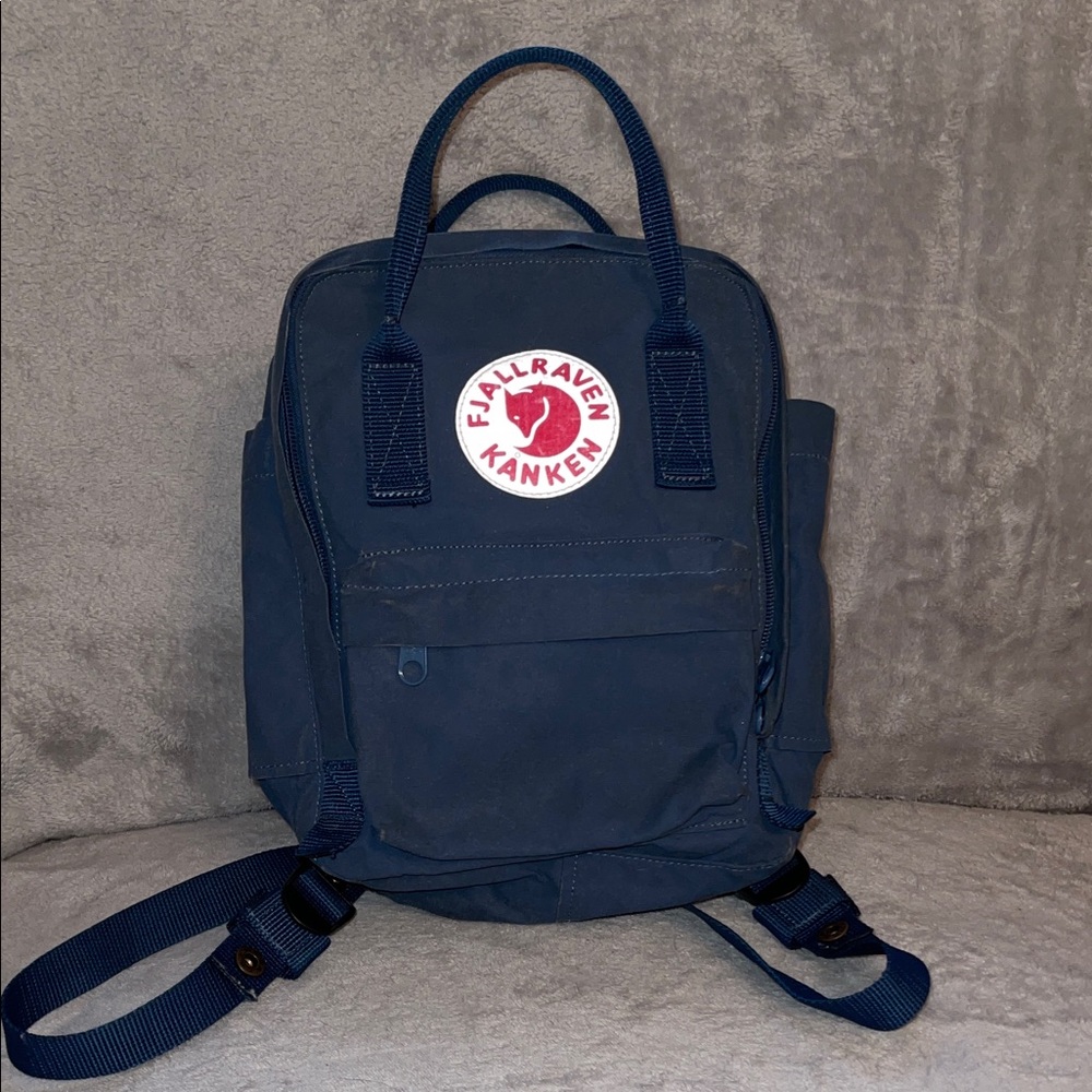 Fjallraven Kånken Deep Blue Mini Backpack